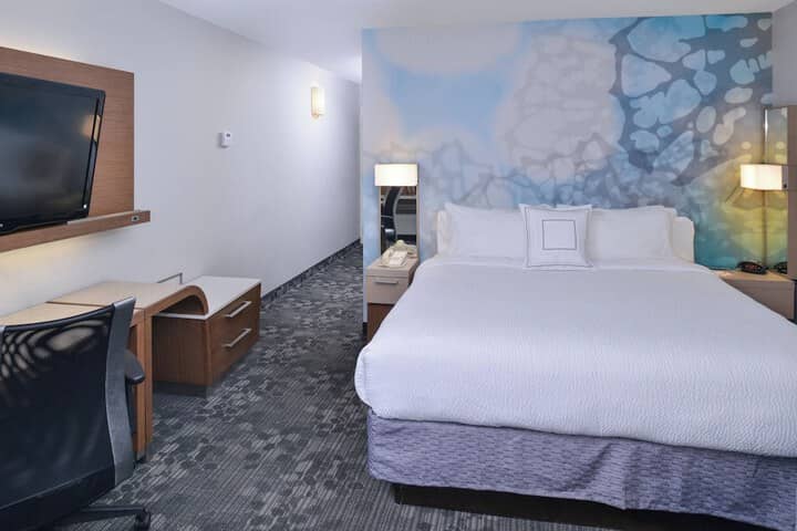 Room 9 of 35
