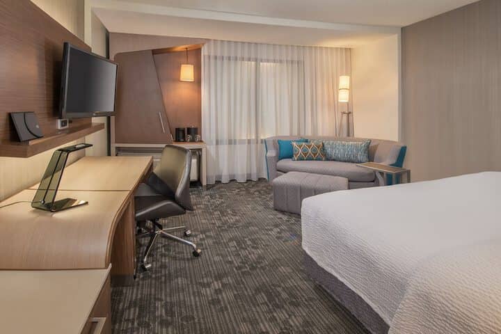 Room 5 of 35